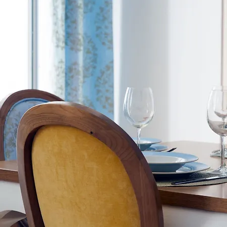 Apartment Downtown Vintage By Homing